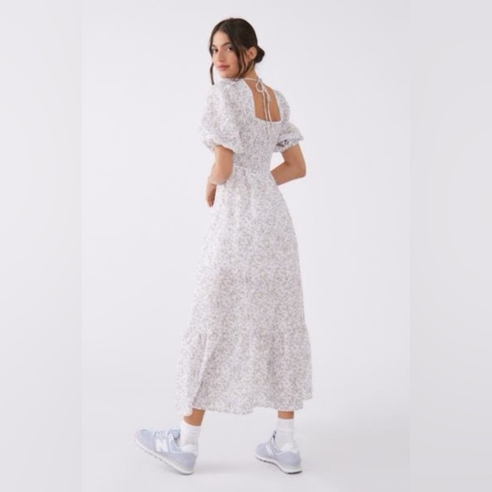 Kiss The Sky Farrah Floral Midi Dress